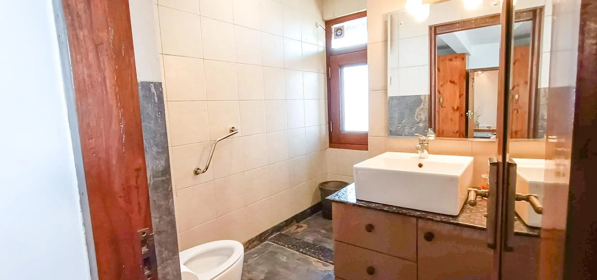 Homestay Saroga Woods Home Stay Shimla