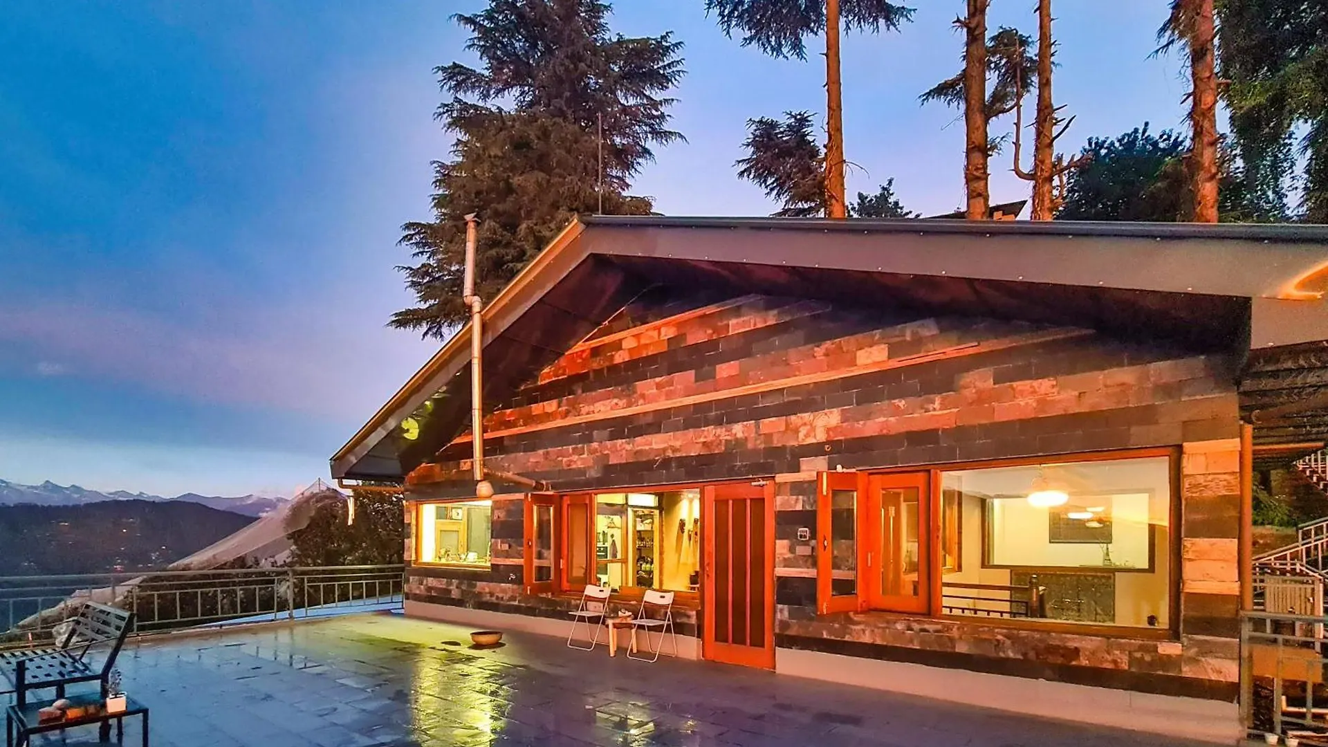 Saroga Woods Home Stay Shimla
