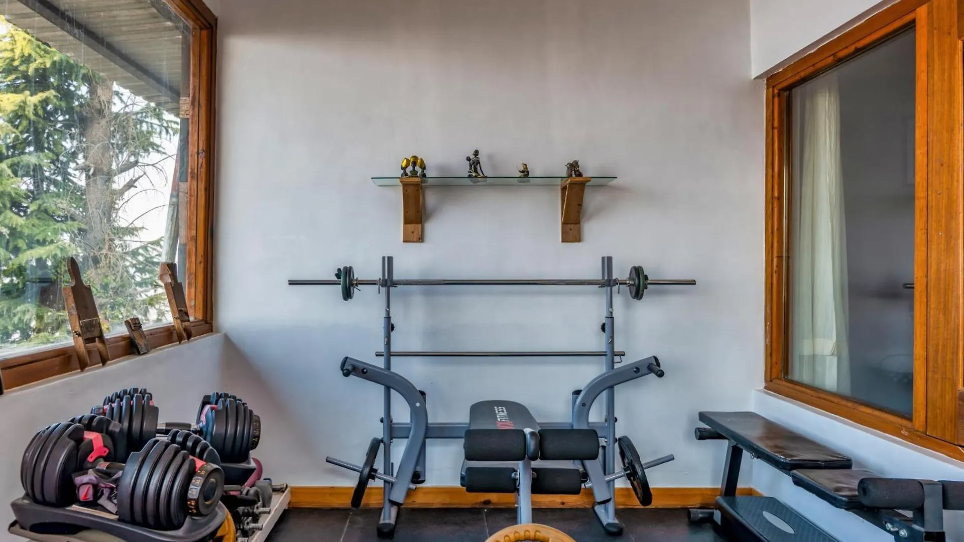 Saroga Woods Home Stay Šimla Indie